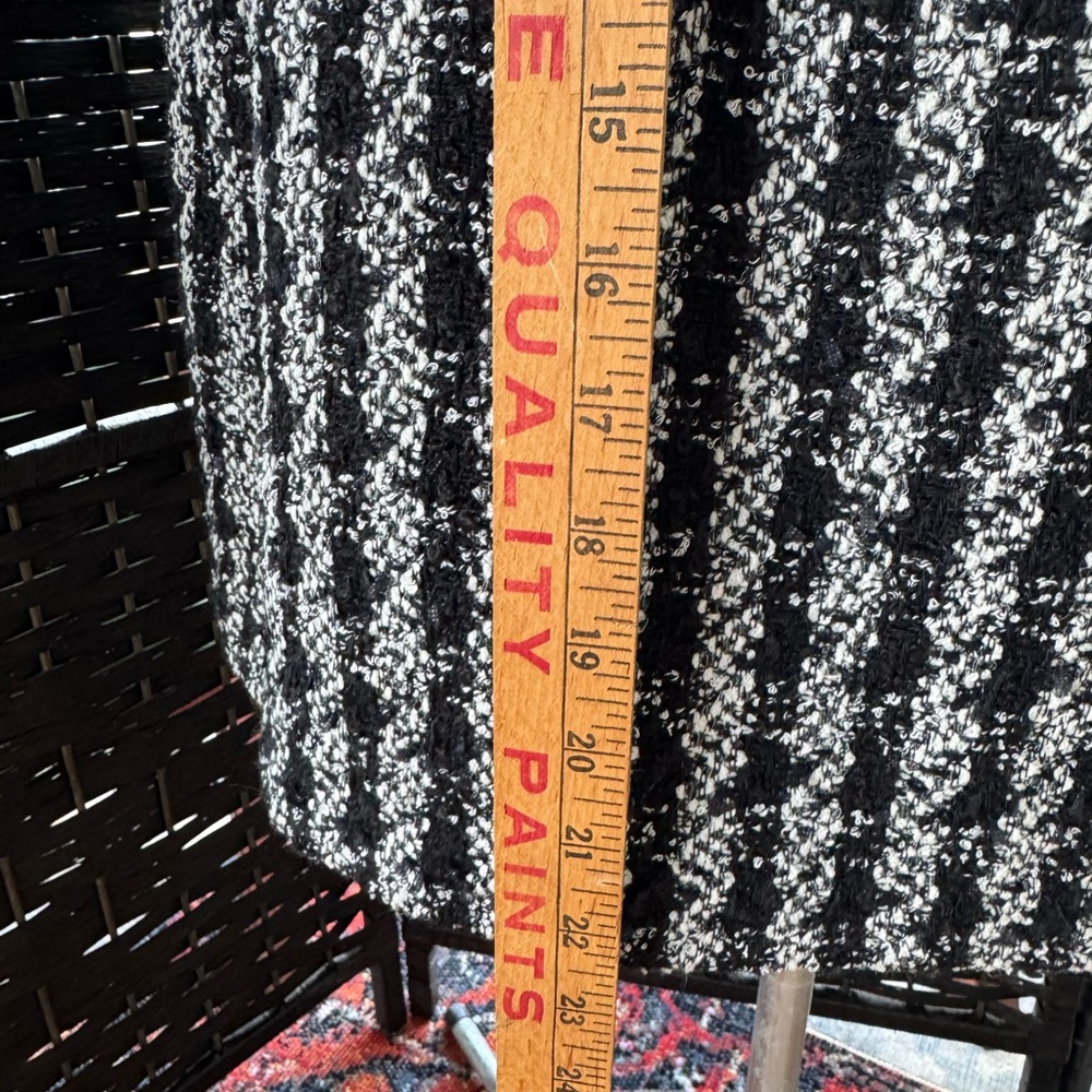 ANN TAYLOR Houndstooth Button Tab A-line Skirt In Black Multi - Picture 4 of 8
